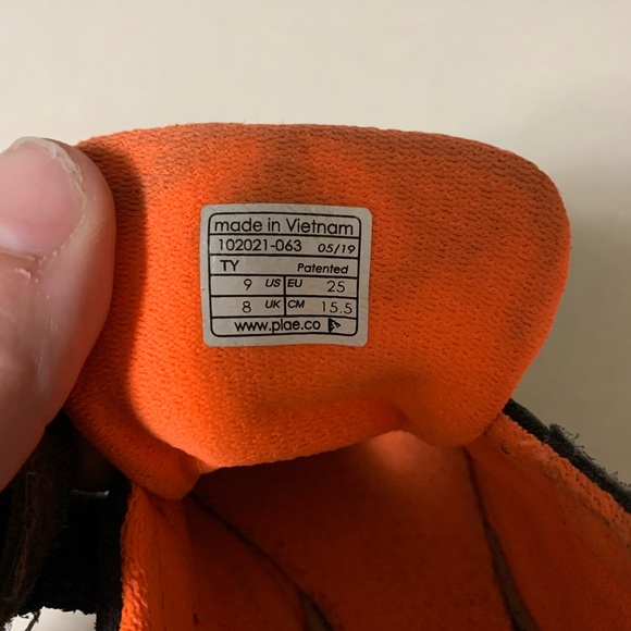 Plae size 9 shoes - Picture 3 of 3